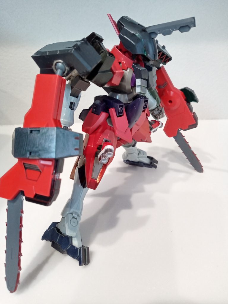 チェーンソーな漫画に似ていてボツ案笑武器のみ使用のレギュレーションがグレーな作品その①