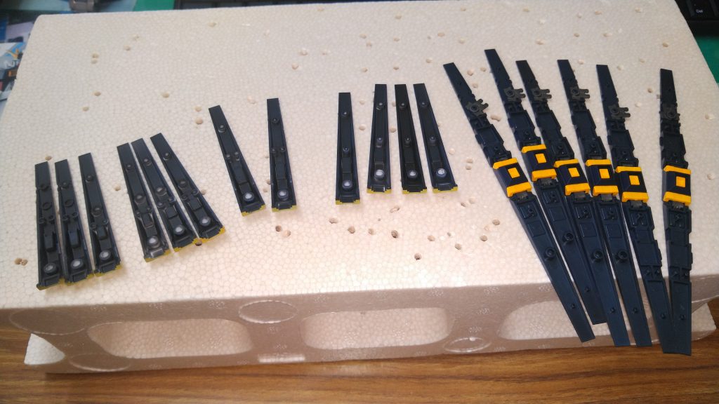 塗装するためにバラしたら、どれがどのセットなのか分からなくなりました。総当たりで組み合わせてみます。