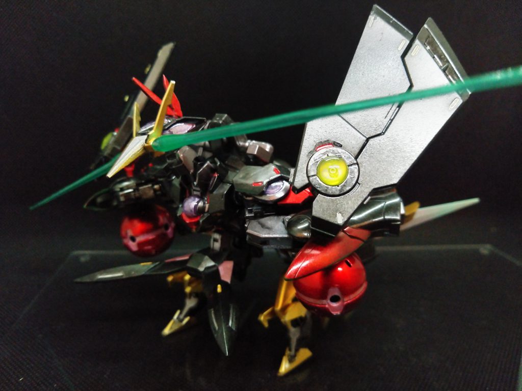 ビームサーベルはバクゥの如く!突き攻撃は嘴(物理)か首ふって突っ込んで下さい(笑)