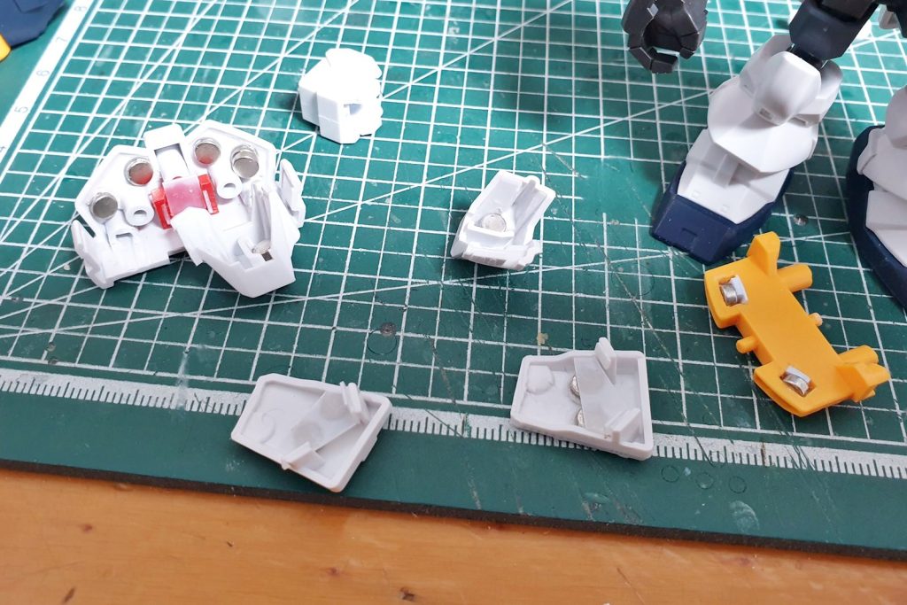 本体もHWSパーツも磁石を付けています。