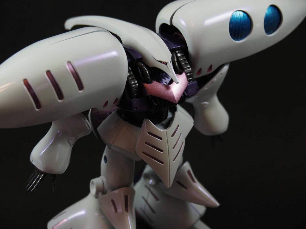 ピンク、青、紫部分は、シルバーに色の源で調色したメタリック塗装にしてあります。