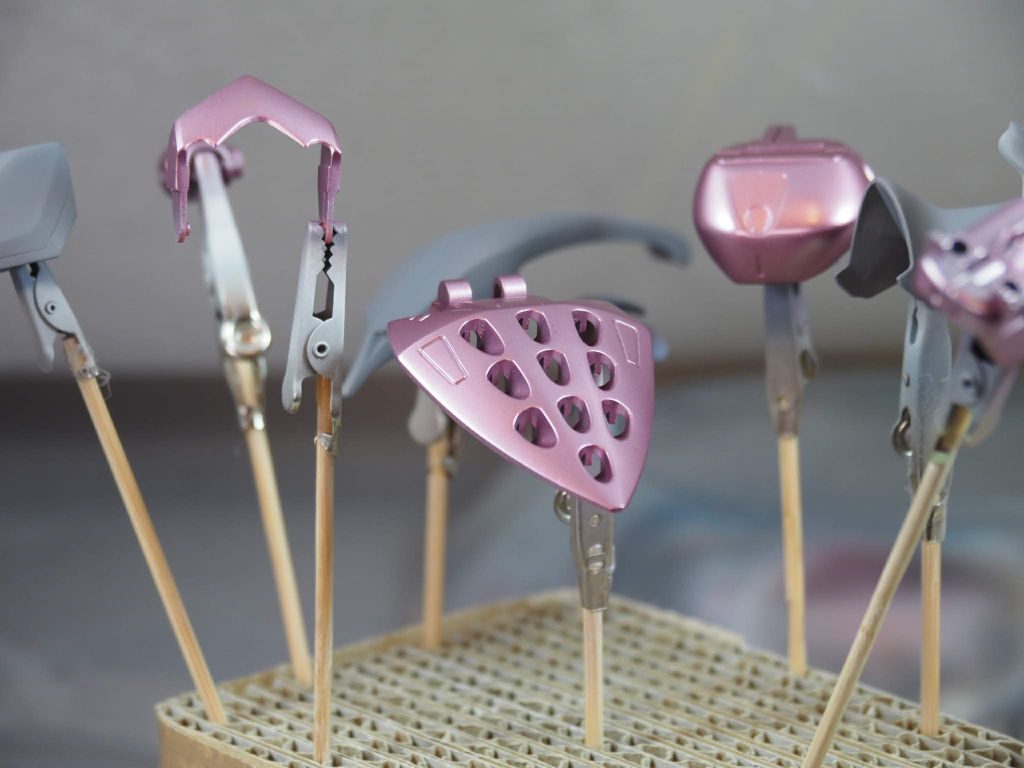 調色したメタリックピンク。なんかエロっぽい雰囲気になって、一人でニヤニヤしていた覚えがあります。