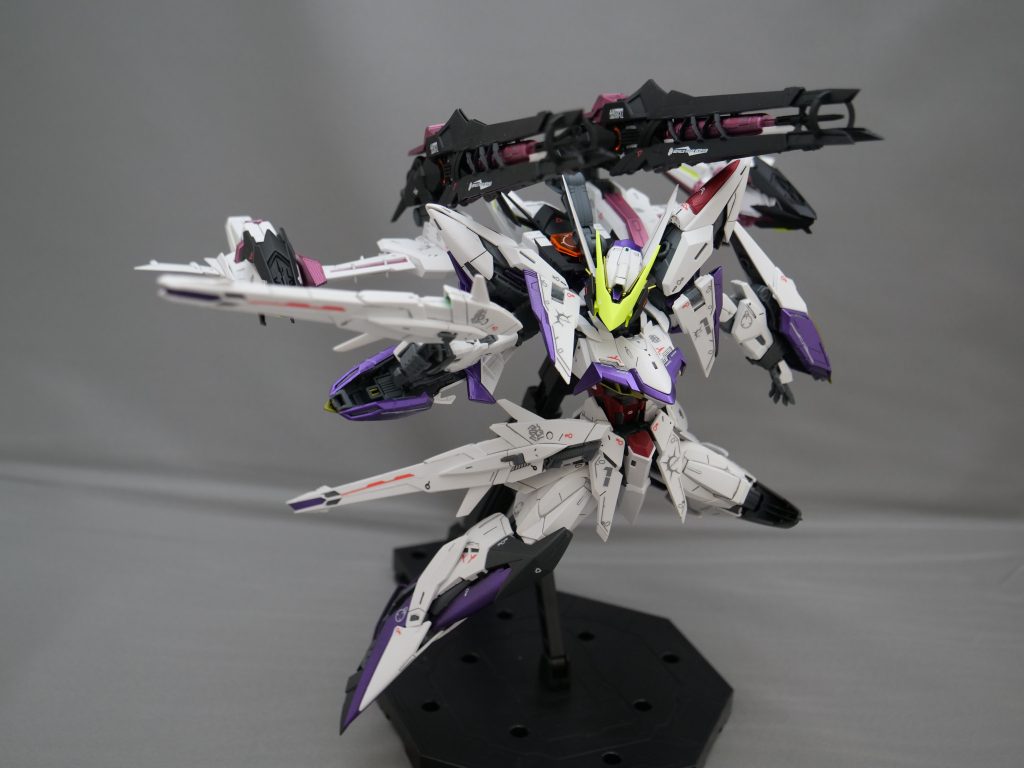 やっぱSEED系といえばこのポーズですよね