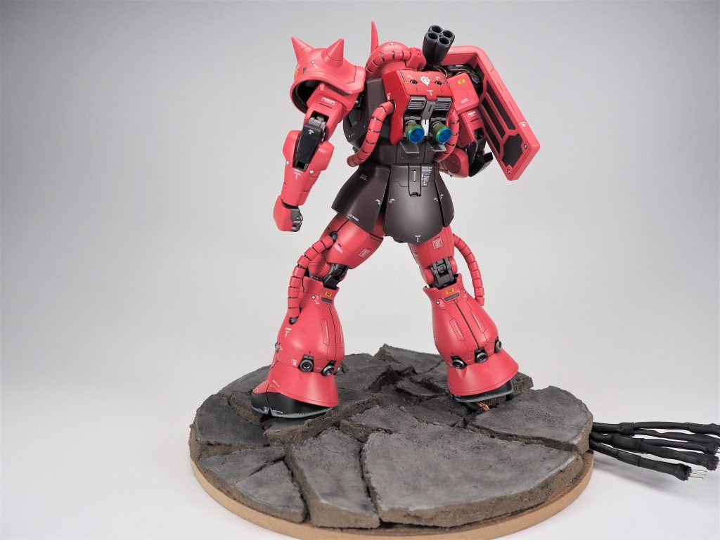 リア発光無しの状態台座は専用の物を一から製作それに合わせて本体にも軽いウェザリングを施してます