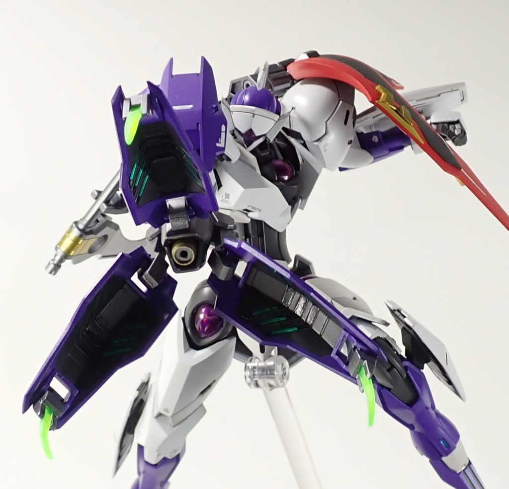 ビームクローはランナータグから削り出しました。