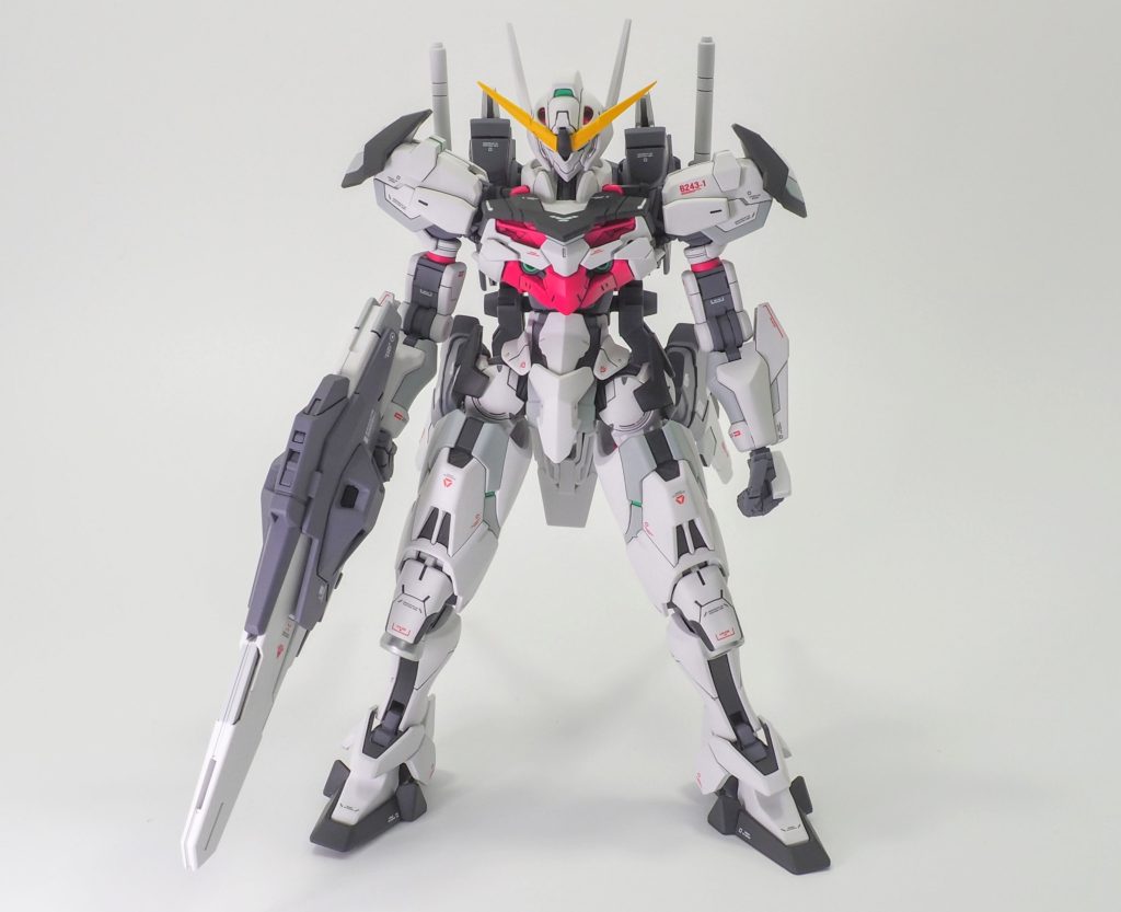 どーん！正面はこんな感じです！！マゼンタカラーの部分を減らしているので、少し落ち着いた印象になったかと思います♪