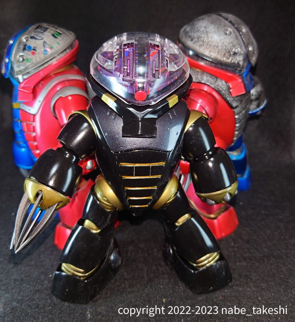 過去作のアッガイダー達と3ショットです