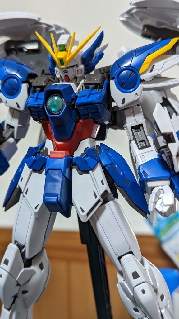 口のへの字は太い方が好みです。