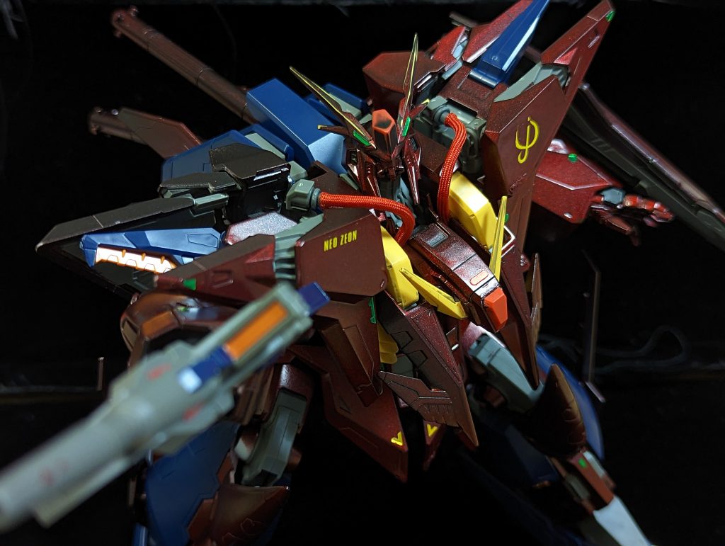 今度こそ…コロニーを地球に落とし、人類が住めなくしてやるッ!