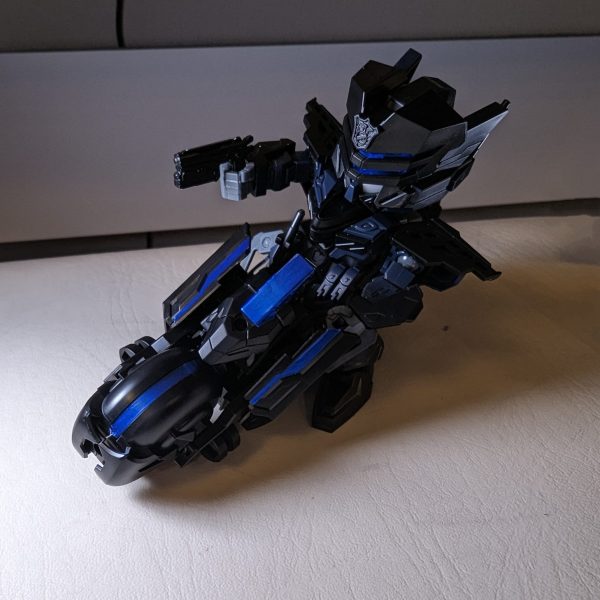 ヴェルデバスター隊員withトリニティバイク