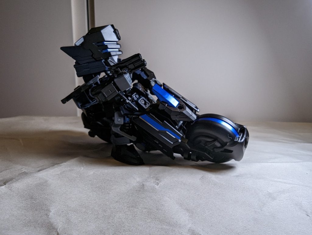 ヴェルデバスター隊員withトリニティバイク–3枚目/制作者：ダーシー