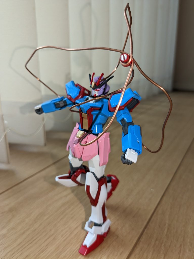 ゲーム内のポーズっぽく。針金も自由に動くので、アクションつけてもサードアイ全然ブレません。以上、東方ストライクさとり機でした。東方系、EGストライクはこれで終わりかな〜と思います。また何かありましたら、アップしていきたいと思います。ご覧いただきありがとうございました！！