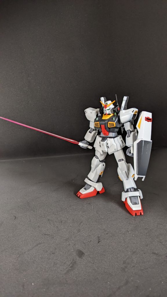 サーベルの塗り分けが難しい。先端は他のキットから拝借。