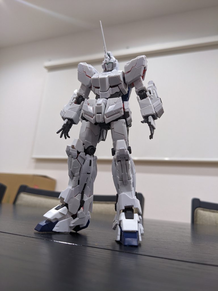 ユニコーンモードのほうが好き&素立ちで飾りたいので武器は使わないとのこと。 