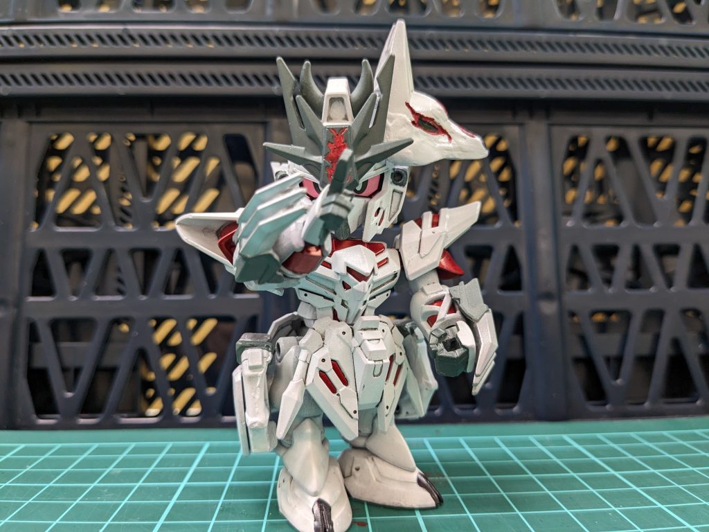 色合いのせいか零丸感がすごい立ち姿です。