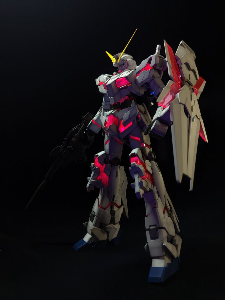 ブラックライトでパシャリ。