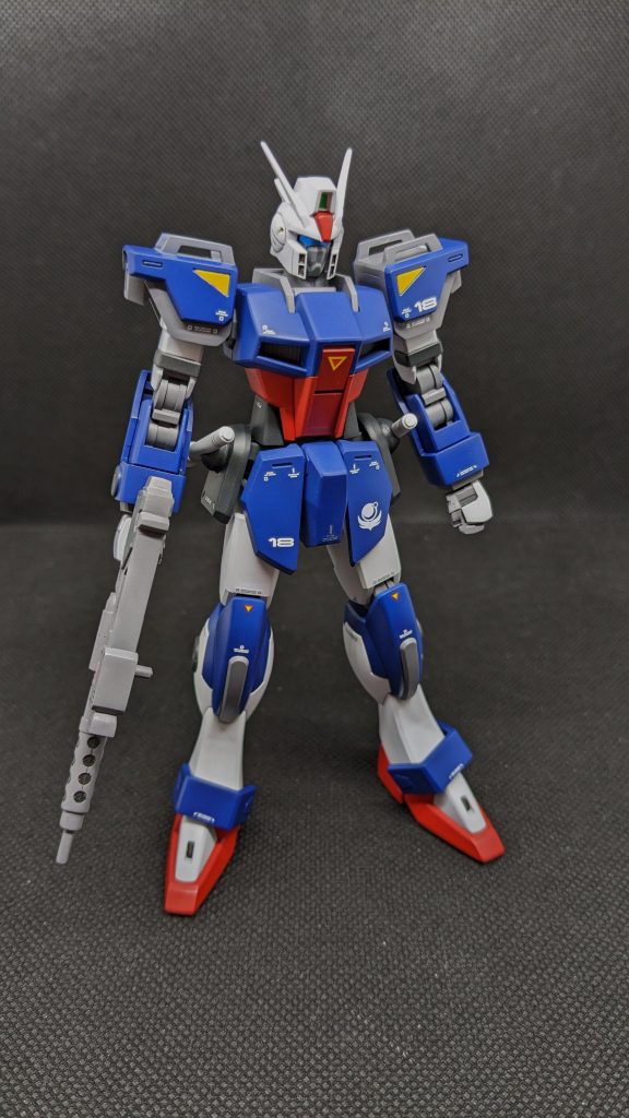 パックなしでも強そうな感じがすきです😍そして頭はHGCEストライクダガーのより旧HGのほうがイケメンだと個人的には思います