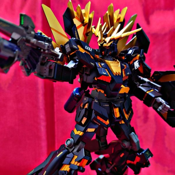 HG　バンシィ・ノルン（デストロイモード）