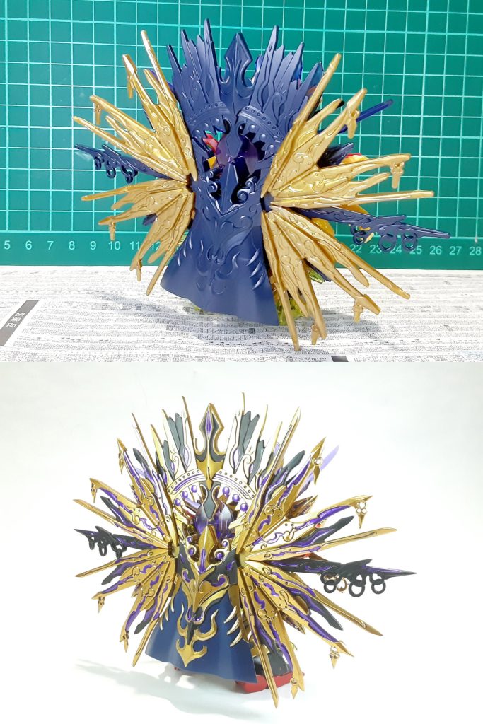 塗装前比較背面背面の装飾等の輪っかは開口してディテールアップしてます