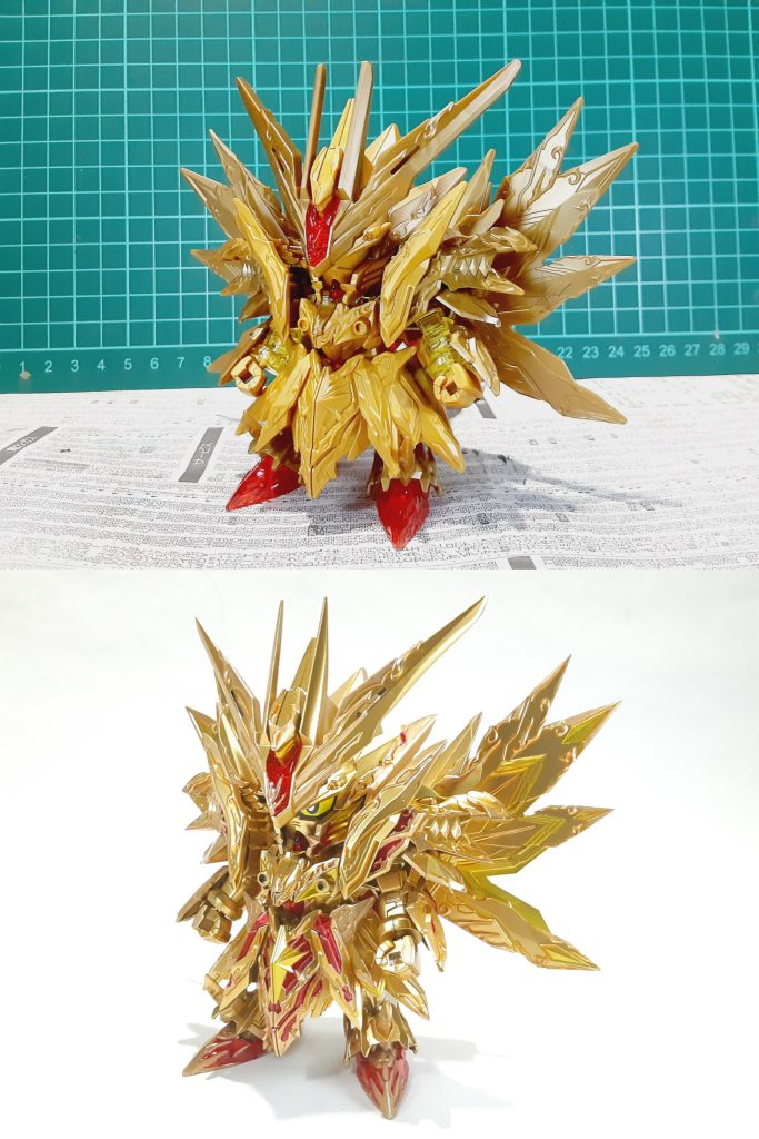 塗装前との比較単調にならないようにゴールドは3色使い分けて、メタリックレッドは筆塗りでキャンディ塗装して統一感を演出してます