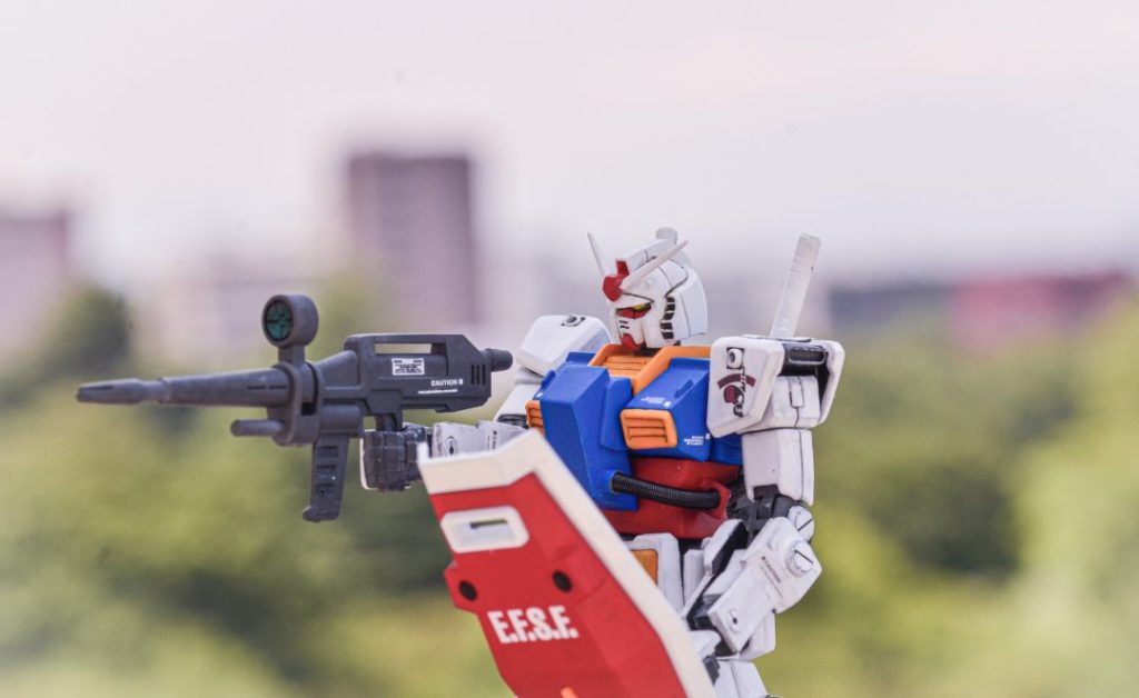 サムネにもしたこの写真、実は高い所で撮っているのでガンプラが落ちないかひやひやしました。