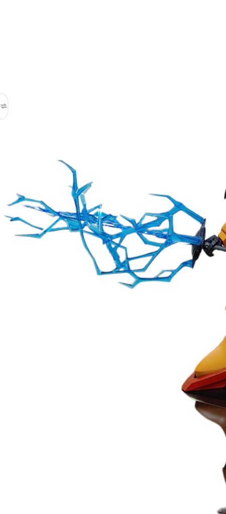 サンダーストームソード:ビームローターの回転により複数のビームをＩフィールドで強力に収束させ、対艦刀並みの貫通力を持たせたビームサーベル。当初失敗作であったが、Ｉフィールドの磁気嵐を放出することでなんとか安定させた。その副産物である磁気嵐でビーム兵器を無効化することが可能となり、実質的最強兵器となった。（相手のビームサーベルやビームシールドを弾き飛ばしながら切るので受け止めることが不可能。またビームライフルは拡散して無効化されるため盾にもなる）課題はエネルギーを消費するため１分しか使用できない点。ちなみにソードを振り回すときのキメ台詞はお馴染み「“無”（ゼロ）に帰れ！」