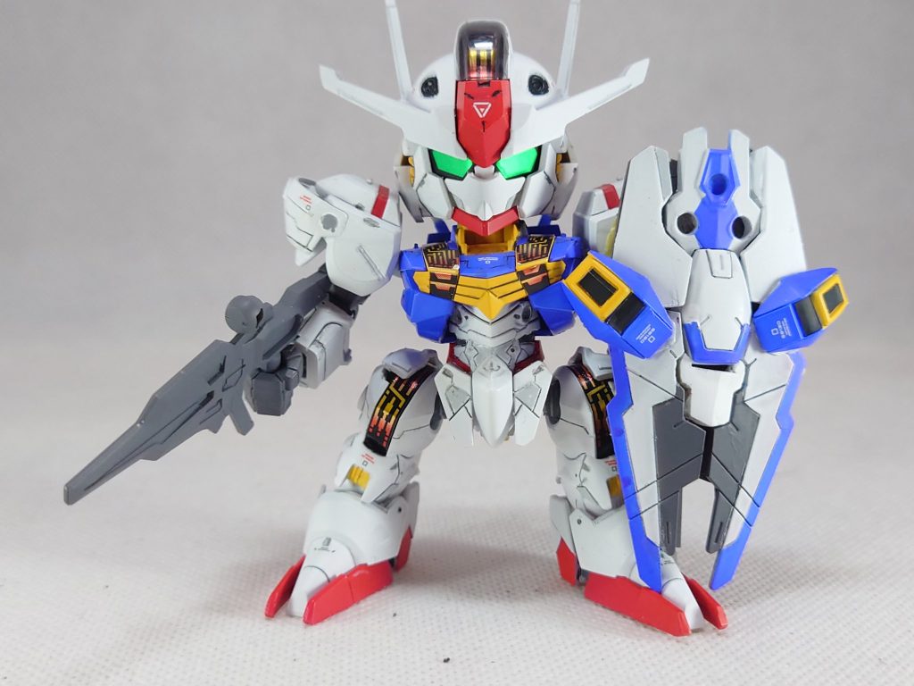 まずは正面盾を構えた状態です