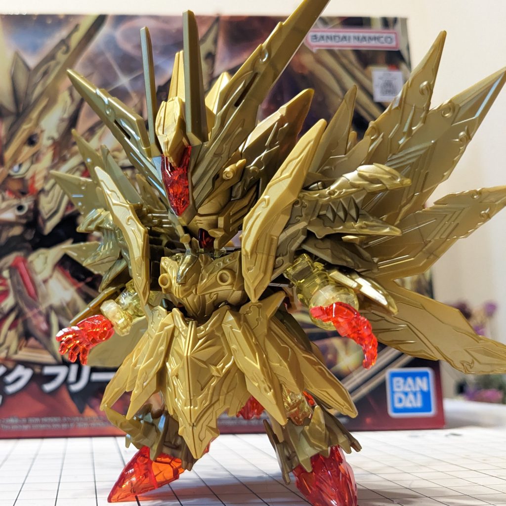 パチ組。十分かっこいいです。オルタナティブ〜ドラゴンも出ますが、合体させるために2つ目を買うか迷うところ…(またこれを半分塗るのも大変…)