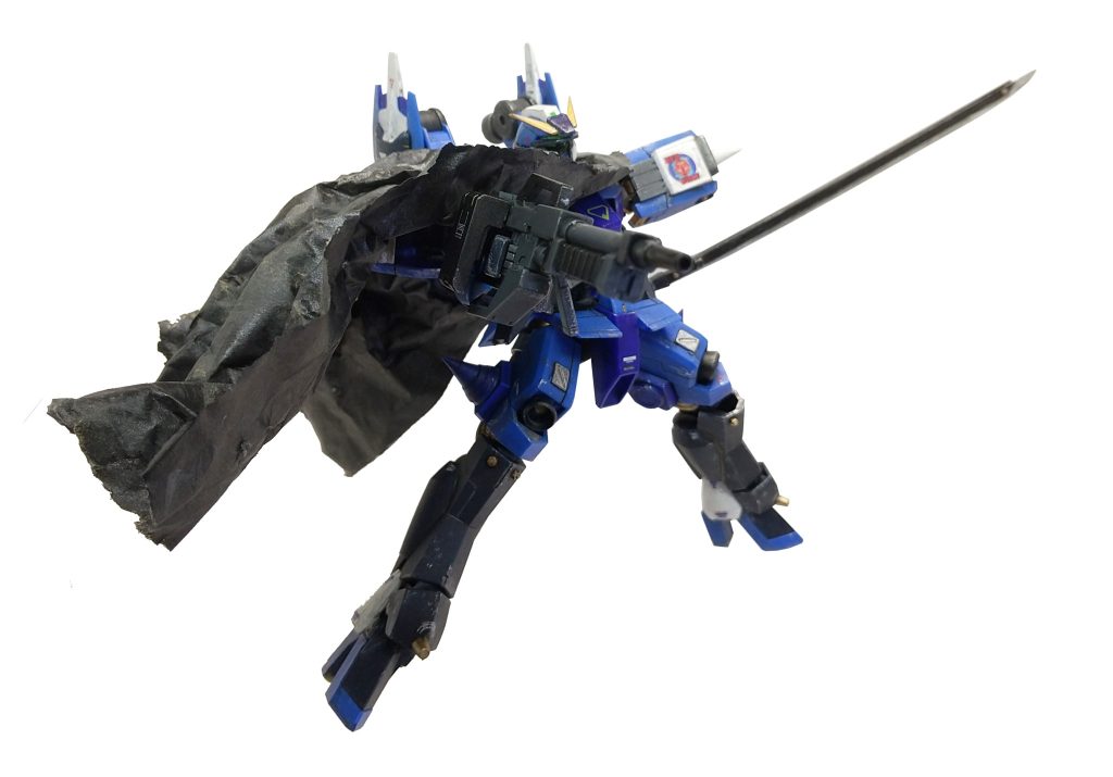 新聞紙で作ったので両面がっつり塗りましたが、裏地の色を変えた方が良かったかな…