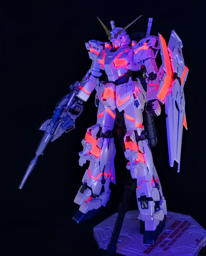 ユニコーンガンダム　デストロイモード–5枚目/制作者：@kneeso96