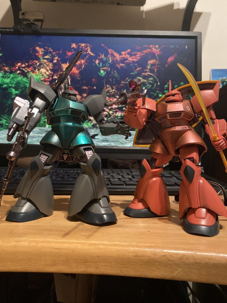 シャア専用ゲルググと一緒に。