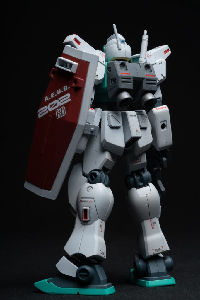 リヤビュー。元々すらりとした印象のジムカスタムですがカラーリングが変わるだけでかなり印象が違ってみえます。