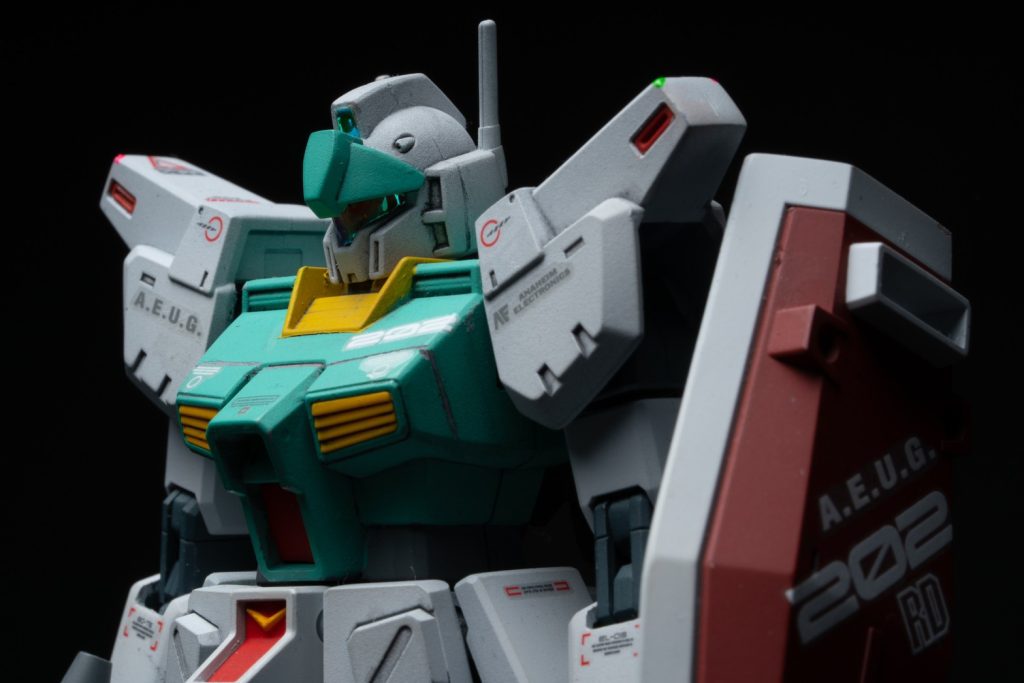 元々でもかなりバランスが良いのでワンポイントで手を入れるだけでかなりのイケメンに早変わりしますね。