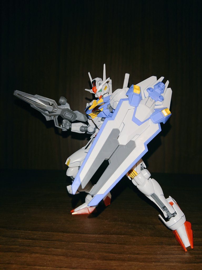 動かせるだけにどんなポーズ取らせるか、どうすればかっこよくなるか悩みますね