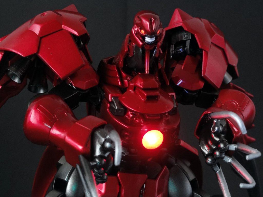 ルビーレイグッ・・・この程度の加速・・・耐えてみせる・・・！