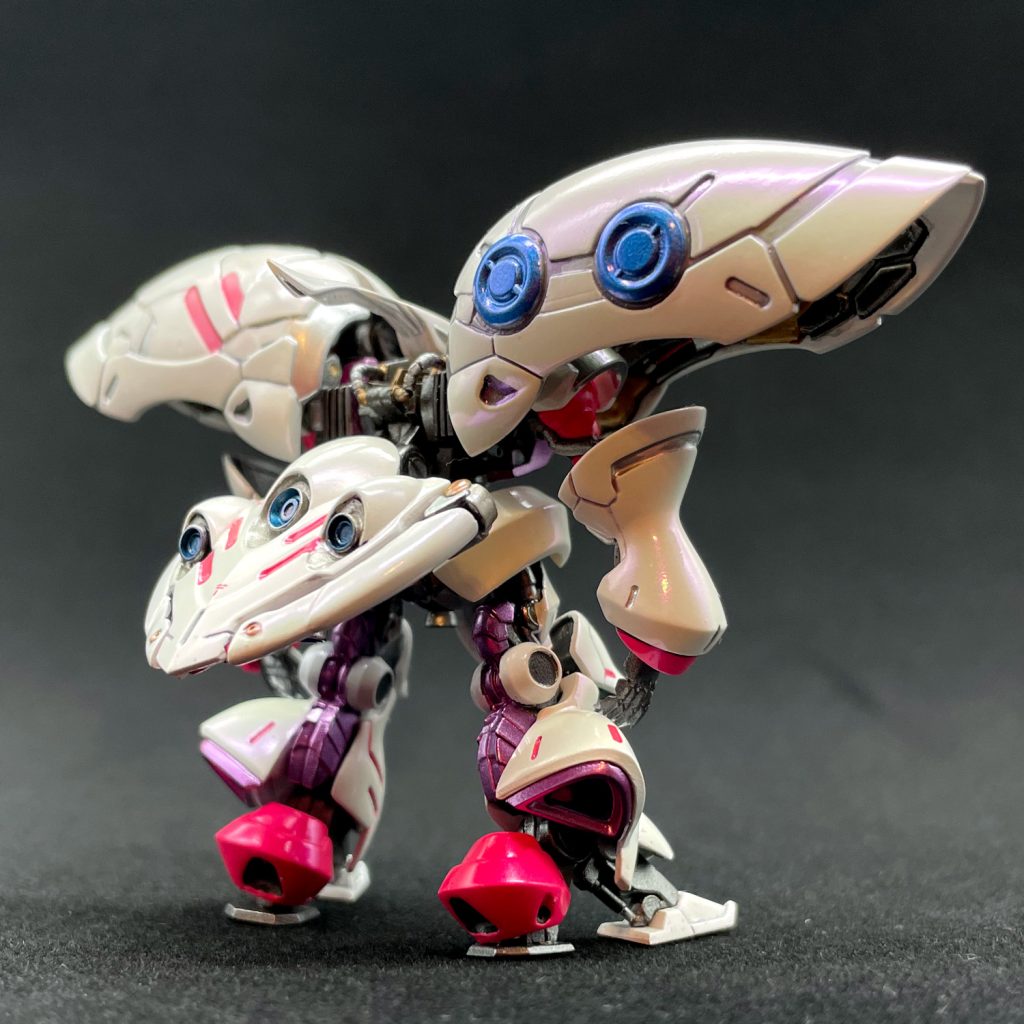 特徴的なおしり部分にはバーニアパーツを追加してディテールアップしています。