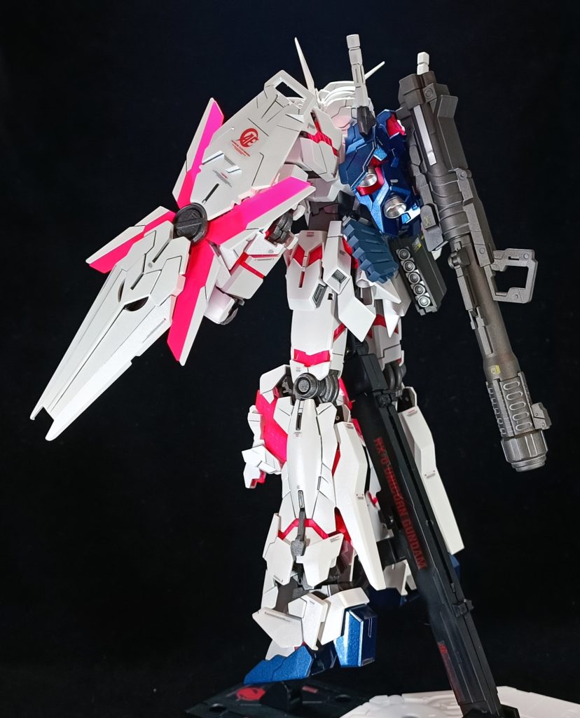 ユニコーンガンダム　デストロイモード–4枚目/制作者：@kneeso96