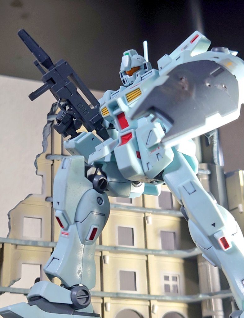 HGUC ジム・カスタム–3枚目/制作者：クロムア