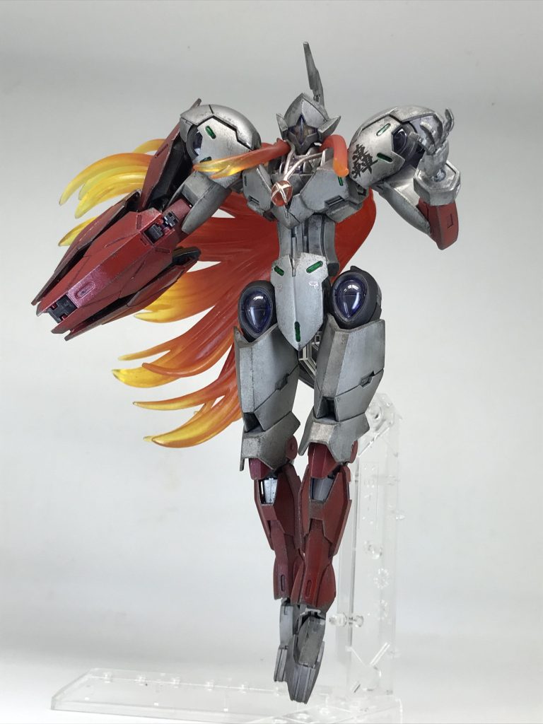 玉座なし状態 + 浮遊カッコ良くて強そう!ミカエリス将軍ならエイリアンレディ達とも互角に戦えそうな気がするぞ!※エイリアンシリーズとは無関係ですでも第三勢力として最終戦争のストーリーに組み込んでも良いかもしれない?マクロスやガルフォースみたいな男女で対立してる種族みたいな?デカルチャー🙄