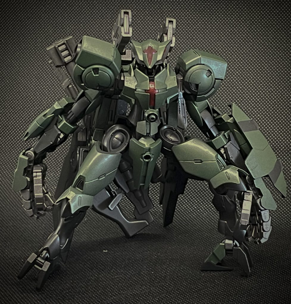 腹部拡散ビーム砲&胸部アンチドート胸部に装備された拡散式のビーム兵器。胸部装甲に移植されたアンチドートシステム、専用ドローンを廃止下代わりに取り付けられた装備だが交換範囲が狭まり活躍は限定的なものとなった。