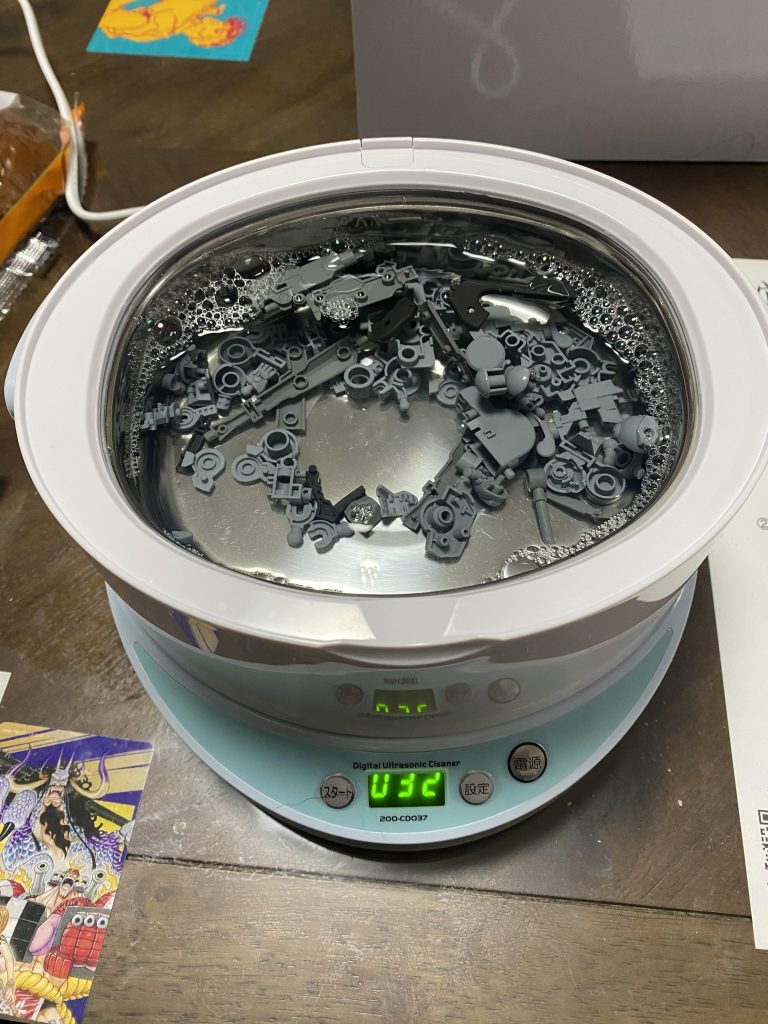 塗装前は超音波洗浄機で洗ってます