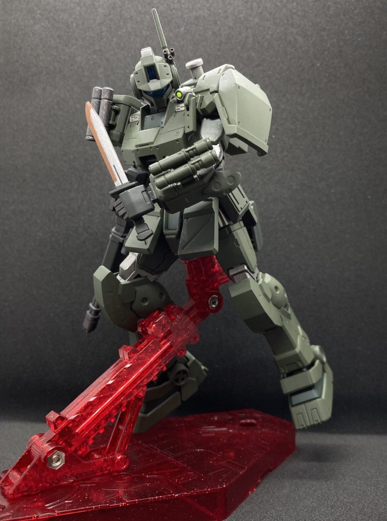 ヒートナイフはあまり良い色にならず、ザクのヒートホークもそうですが、なかなか難しいです。