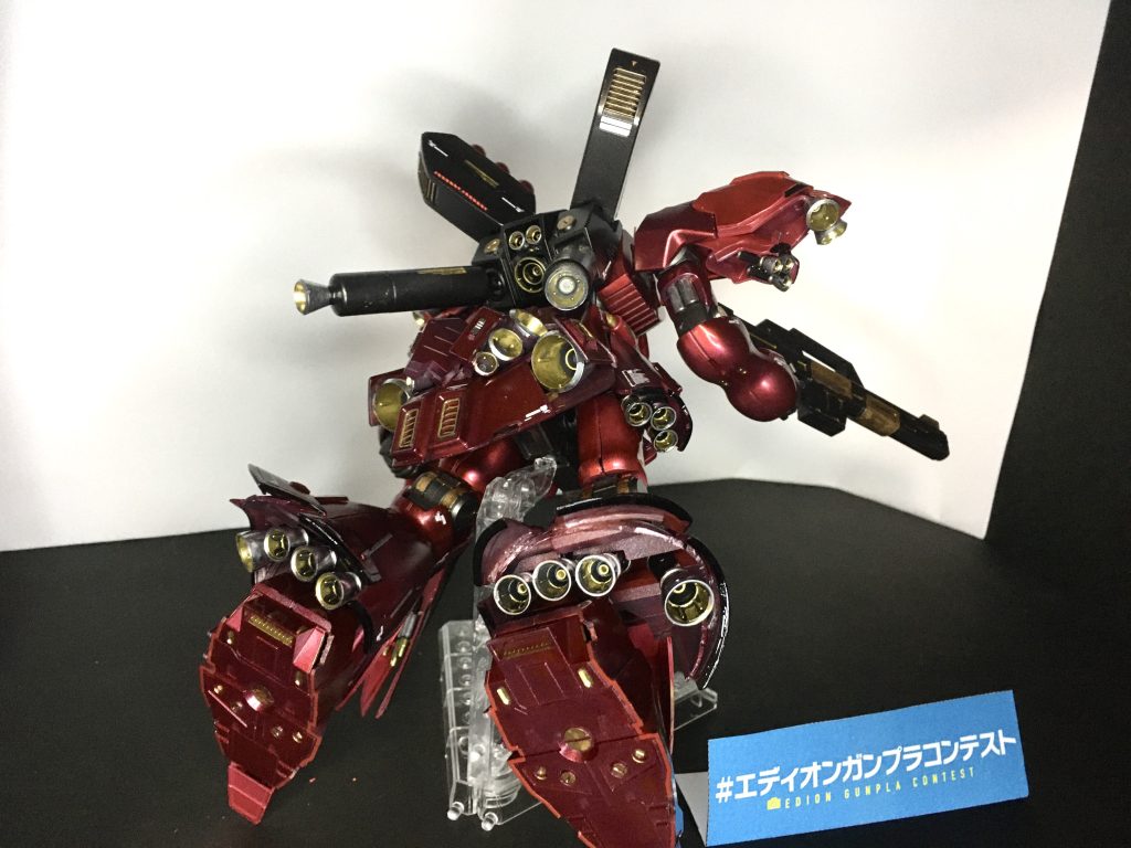 見えないところを気をつけるのがオシャレですが、後ろはデーハー仕様にしています!バーニアマシマシで〜。あえてアピールしましょう!