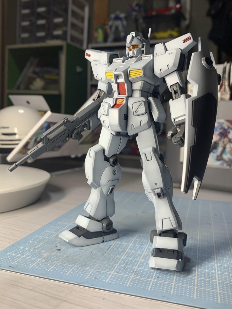 全体的に黒立ち上げです。