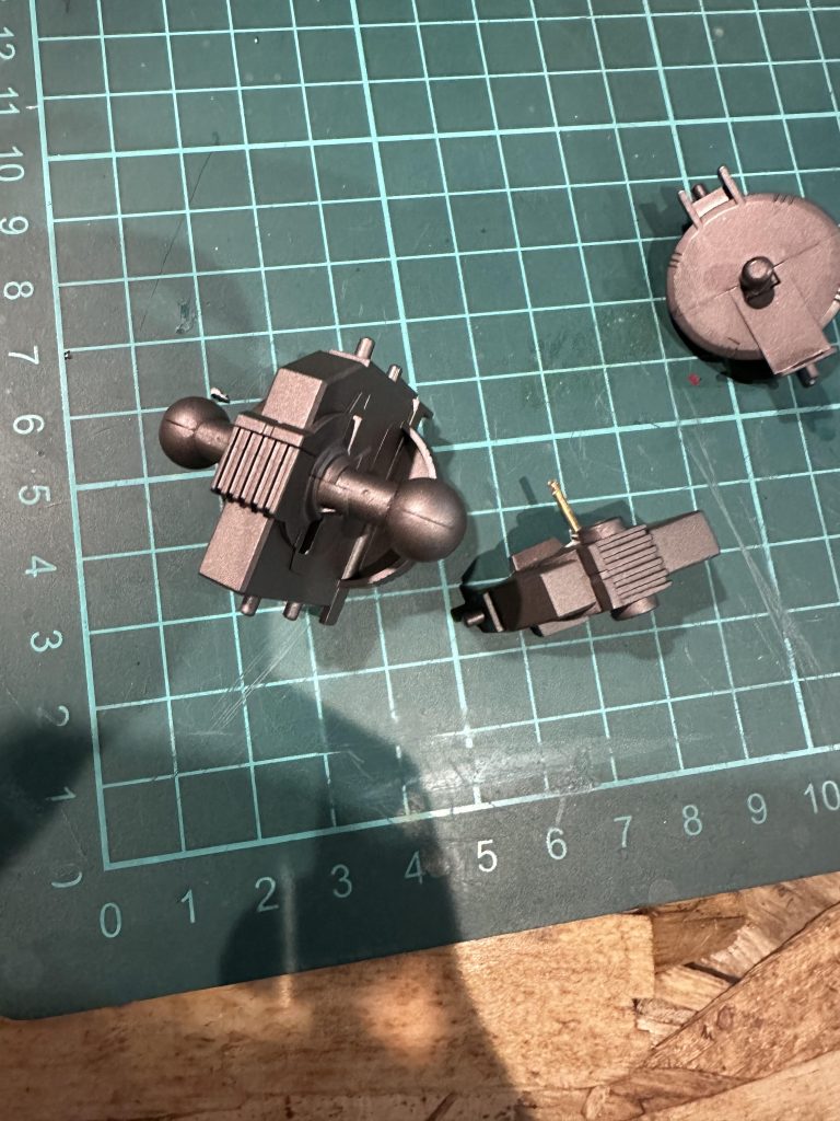 絶対折れる股関節.