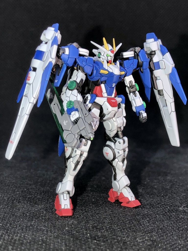 少しくらいは改造したかったのでコンデンサーをHアイズに変換しました。(そのまま貼り付けただけ)