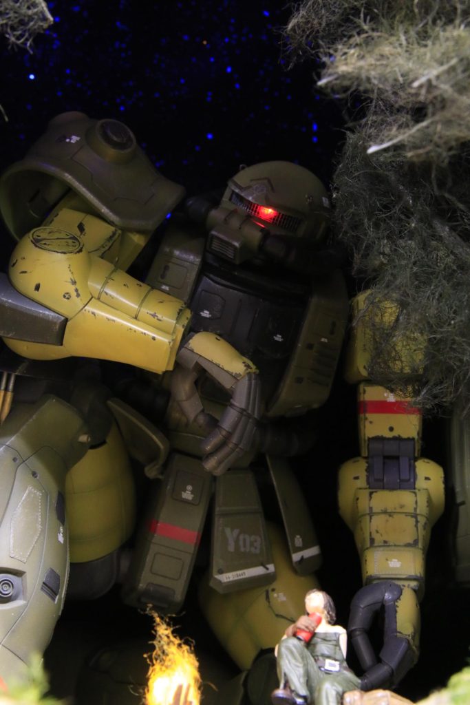 MSと人の両立を考えメガサイズ(1/48)と1/24の組み合わせにしました。スケールは違いますがあまり違和感はありません。