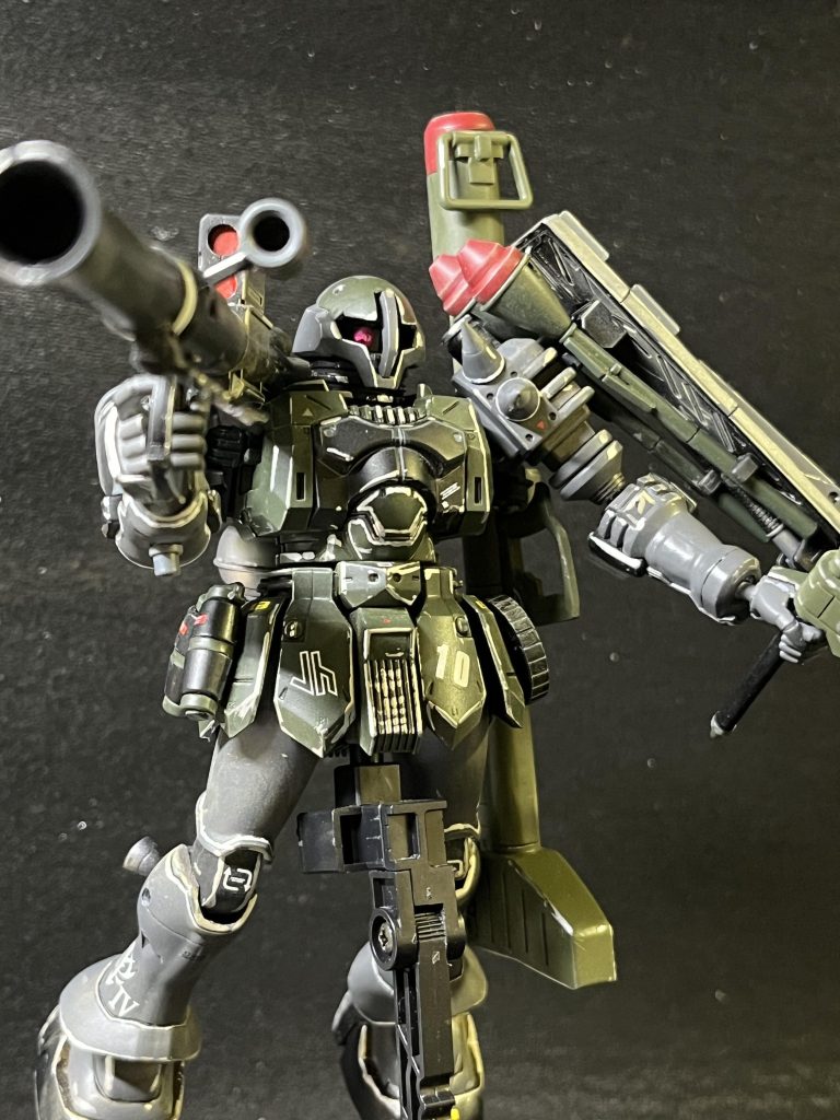 正直武装多すぎて、動きづらく感じる💦でもカッコイイから良き