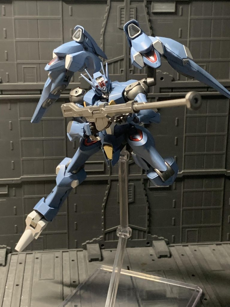 別ポーズで構え。