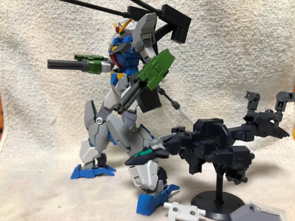 白いパーツが置いてありますが、他のアーマーに使うため余剰はなかったはず。